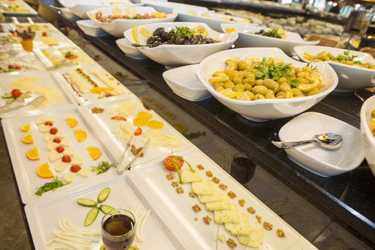 Gherdan Gold Hotel Коня Екстериор снимка