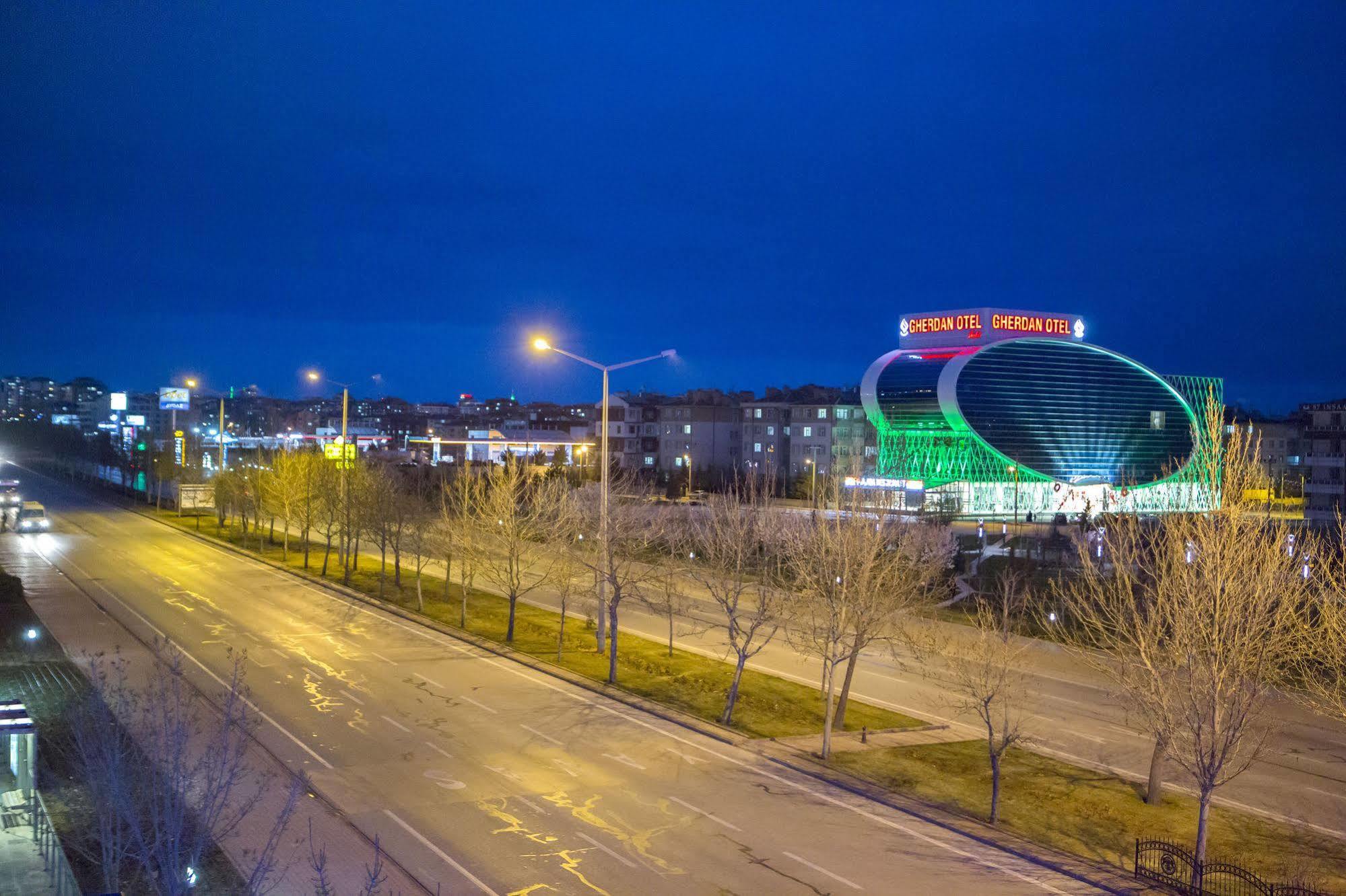 Gherdan Gold Hotel Коня Екстериор снимка