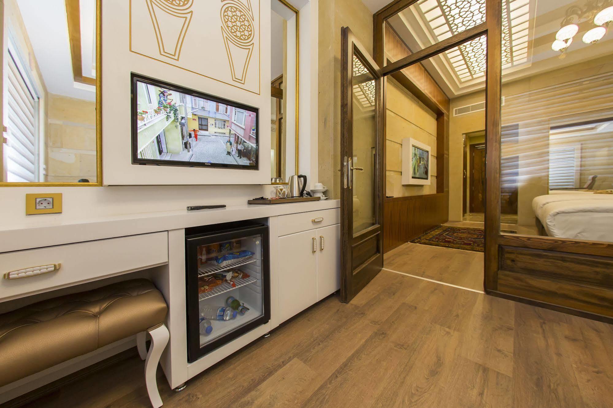 Gherdan Gold Hotel Коня Екстериор снимка