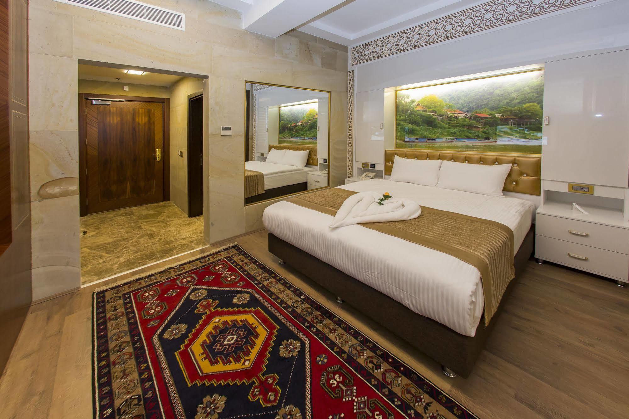 Gherdan Gold Hotel Коня Екстериор снимка