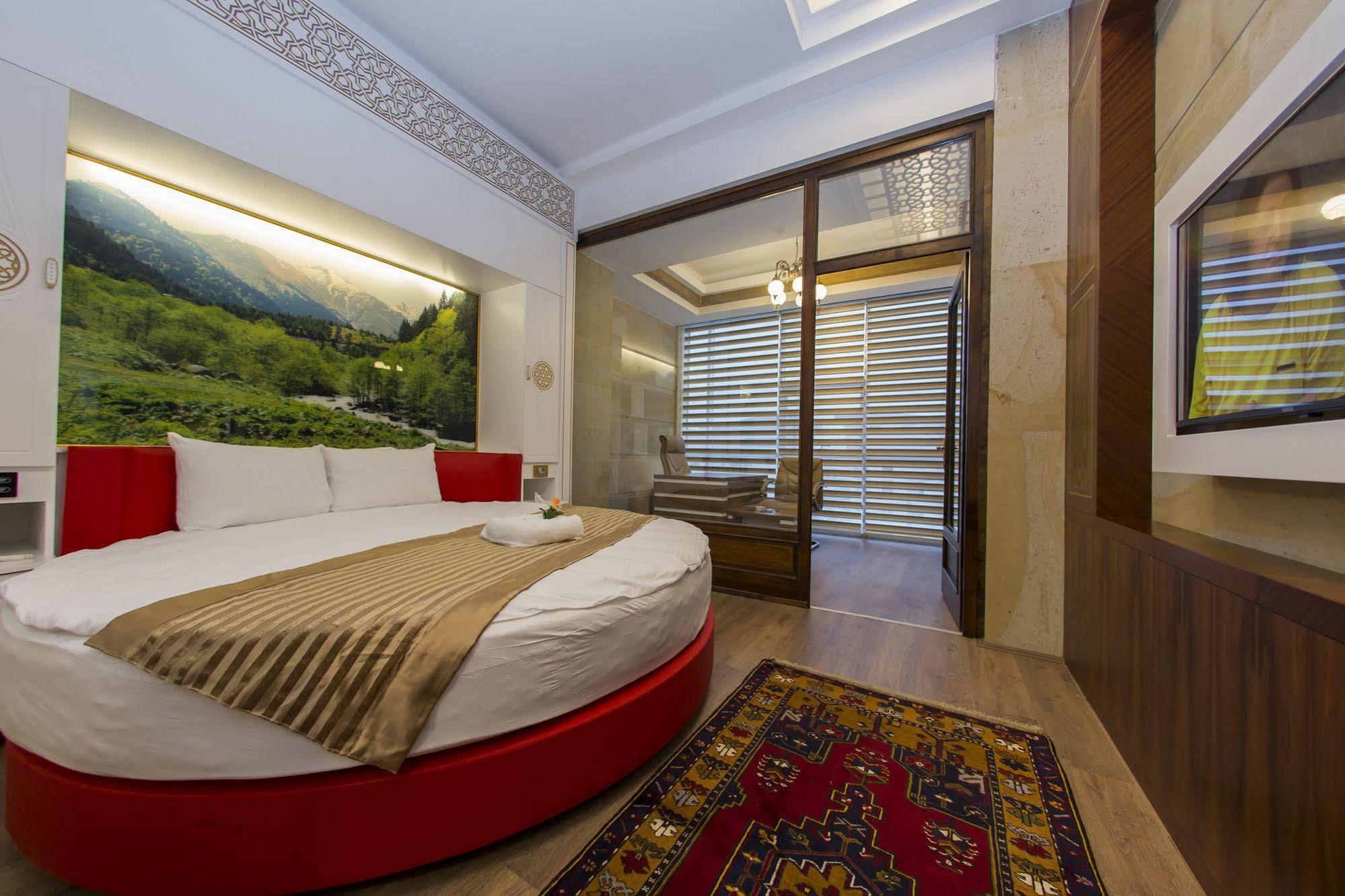 Gherdan Gold Hotel Коня Екстериор снимка